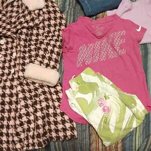 Nike Pink Graphic Tee